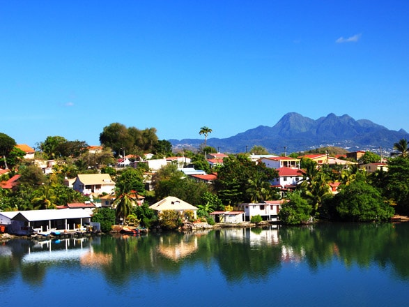 croisière Caraibi : Pointe-a-Pitre ,Kingstown, Bridgetown, Castries, Saint George, Fort de France 